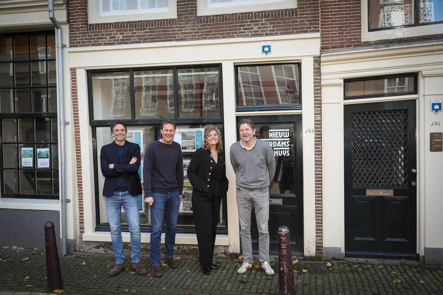 Het team van Nieuw Amsterdams Huys — makelaars in Amsterdam